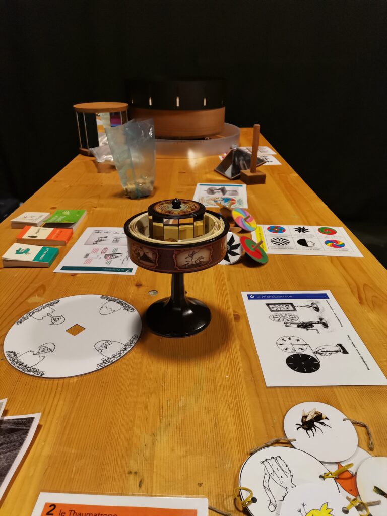 jouets optiques du pré-cinéma